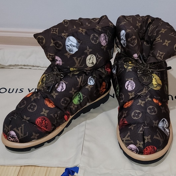 Louis Vuitton Pillow Water Repellent Monogram Boot Fornasetti Capsule Edition - Picture 8 of 17